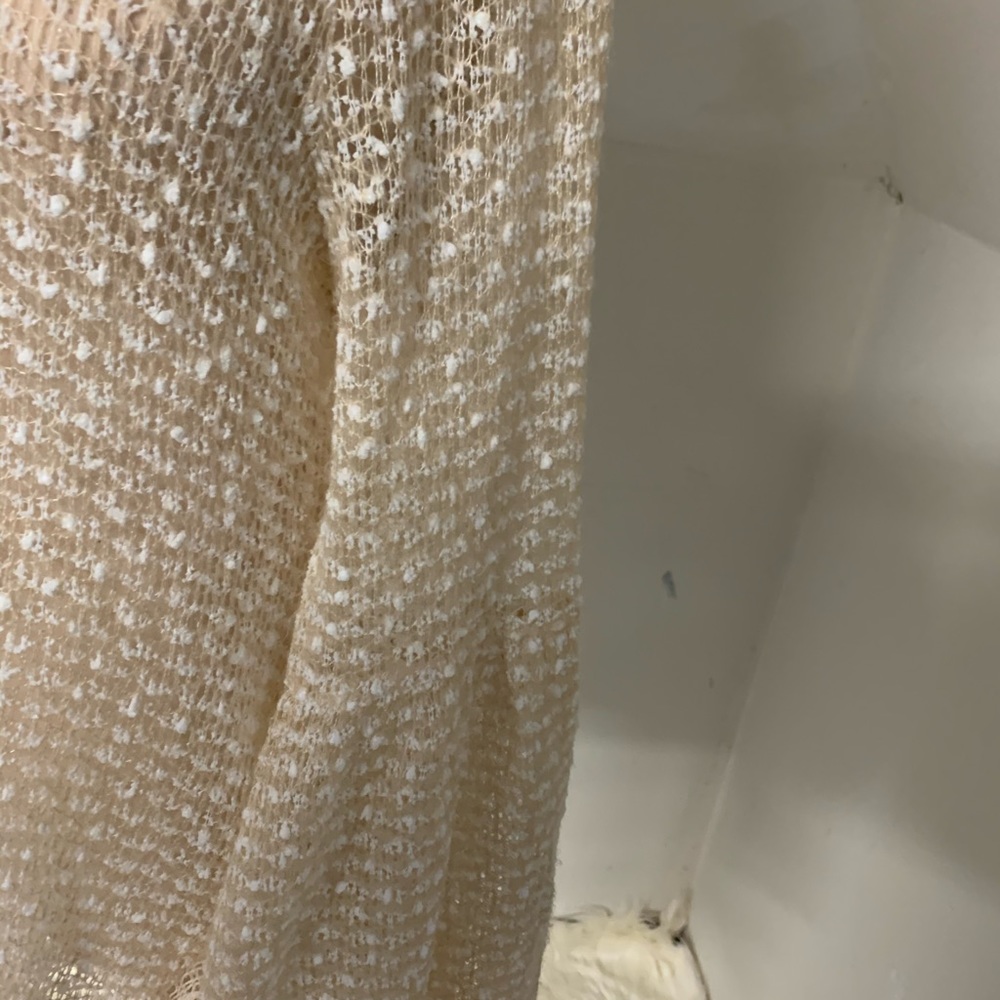 Gorgeous !! Ryu sheer tunic - Picture 4 of 4